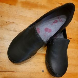 Ahnu Loafers Flats Vegan Leather Like New
